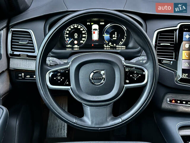 Вольво ХС90 2021 в Киеве на Automoto.ua Серый Вольво ХС90, объемом двигателя 2 л и пробегом 9 тыс. км за 63000 $, фото 24 на Automoto.ua