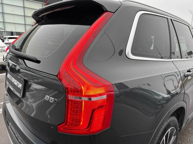 Сірий Вольво ХС90, об'ємом двигуна 2 л та пробігом 120 тис. км за 41900 $, фото 10 на Automoto.ua