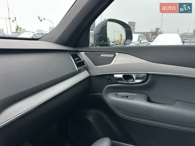 Сірий Вольво ХС90, об'ємом двигуна 1.97 л та пробігом 120 тис. км за 41900 $, фото 31 на Automoto.ua