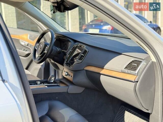 Серый Вольво ХС90, объемом двигателя 1.97 л и пробегом 39 тыс. км за 49950 $, фото 48 на Automoto.ua