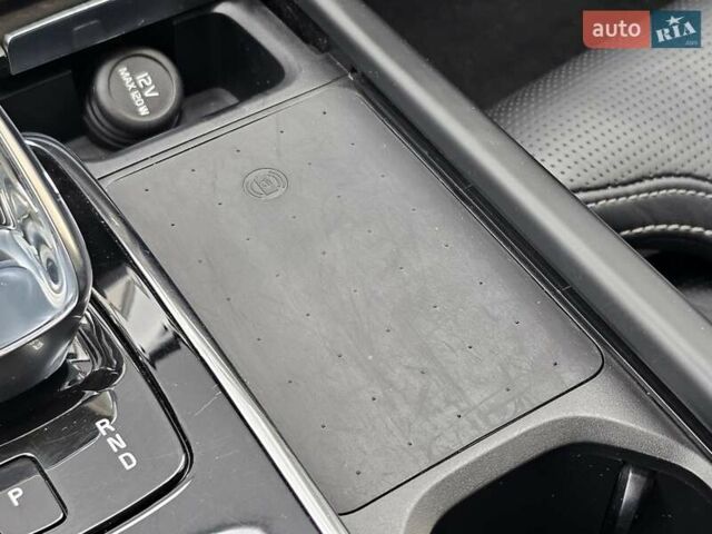 Серый Вольво ХС90, объемом двигателя 1.97 л и пробегом 100 тыс. км за 47777 $, фото 73 на Automoto.ua