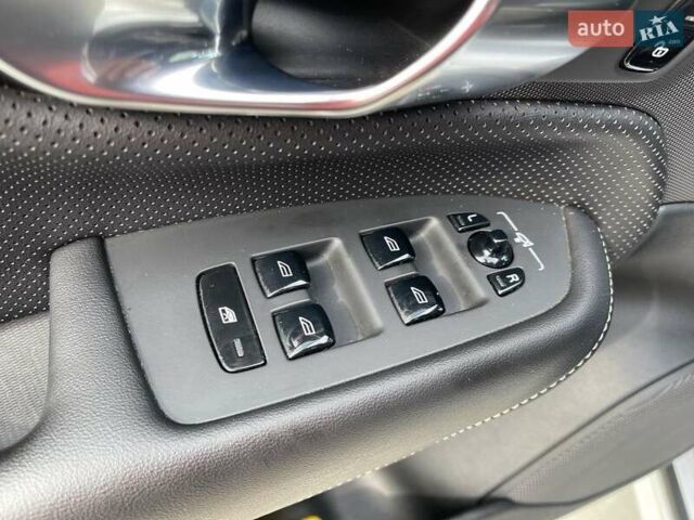Сірий Вольво ХС90, об'ємом двигуна 1.97 л та пробігом 56 тис. км за 48800 $, фото 25 на Automoto.ua