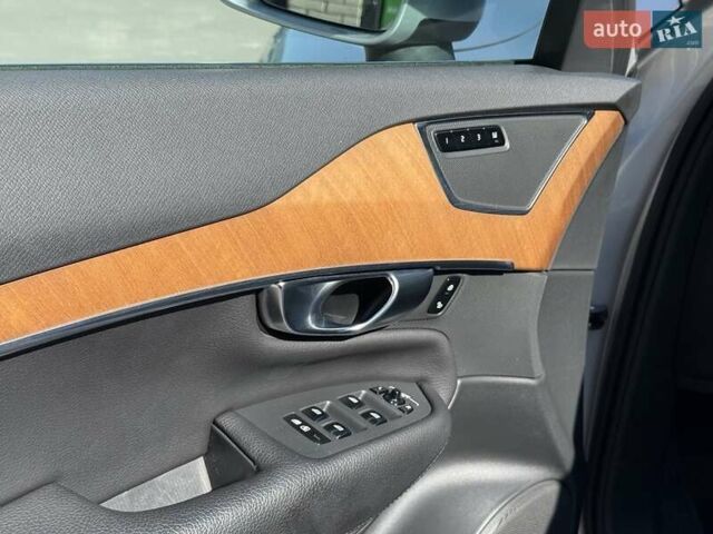 Серый Вольво ХС90, объемом двигателя 1.97 л и пробегом 39 тыс. км за 49950 $, фото 26 на Automoto.ua