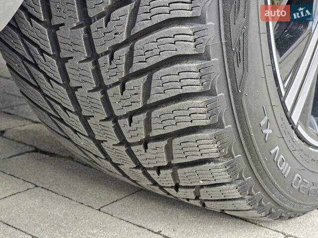 Серый Вольво ХС90, объемом двигателя 1.97 л и пробегом 100 тыс. км за 47777 $, фото 15 на Automoto.ua