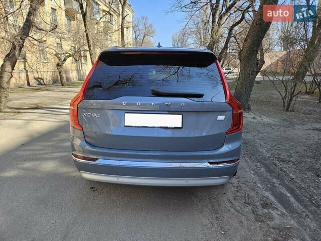 Серый Вольво ХС90, объемом двигателя 0 л и пробегом 43 тыс. км за 61600 $, фото 3 на Automoto.ua
