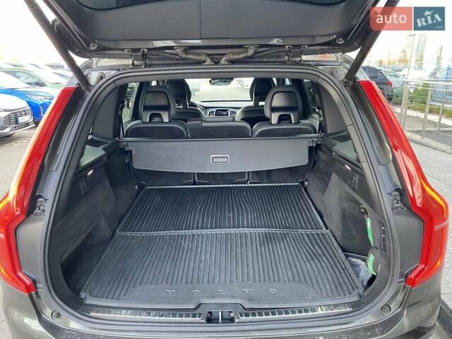 Серый Вольво ХС90, объемом двигателя 1.97 л и пробегом 121 тыс. км за 45360 $, фото 10 на Automoto.ua