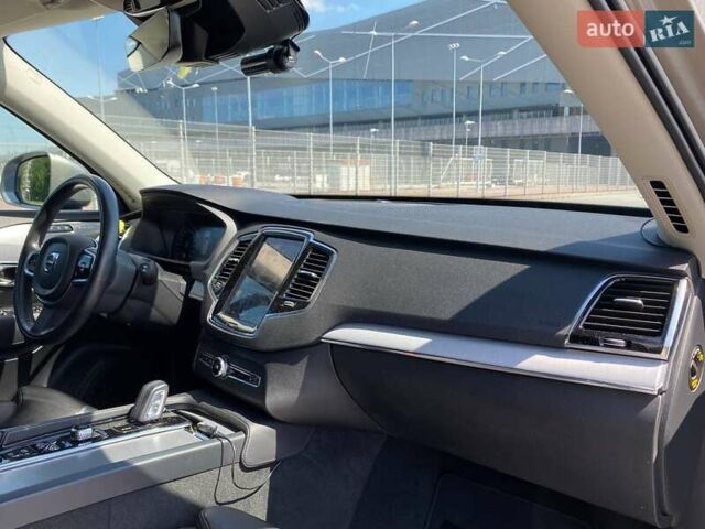 Серый Вольво ХС90, объемом двигателя 1.97 л и пробегом 75 тыс. км за 48490 $, фото 21 на Automoto.ua