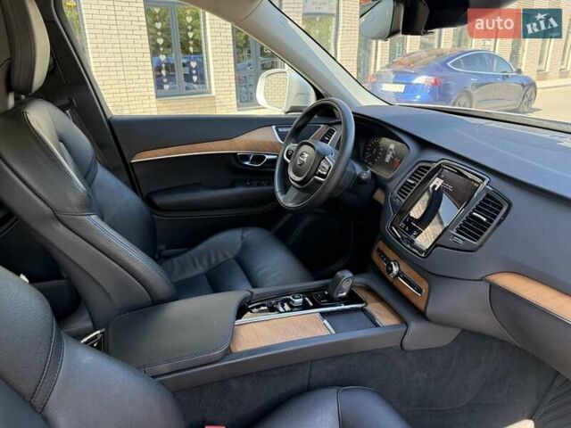 Серый Вольво ХС90, объемом двигателя 1.97 л и пробегом 39 тыс. км за 49950 $, фото 49 на Automoto.ua