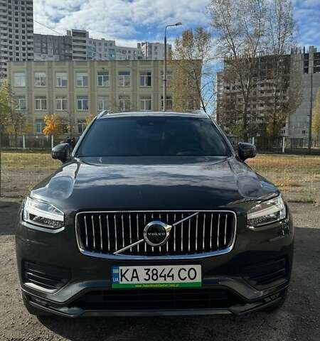 Сірий Вольво ХС90, об'ємом двигуна 1.97 л та пробігом 63 тис. км за 55689 $, фото 4 на Automoto.ua