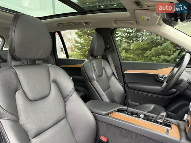 Серый Вольво ХС90, объемом двигателя 2 л и пробегом 27 тыс. км за 52000 $, фото 12 на Automoto.ua