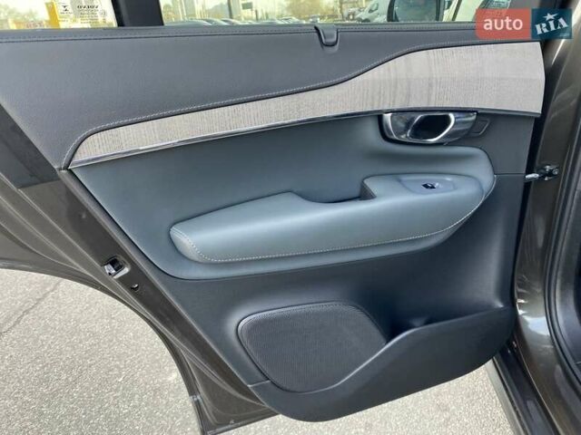 Серый Вольво ХС90, объемом двигателя 1.97 л и пробегом 121 тыс. км за 45360 $, фото 8 на Automoto.ua