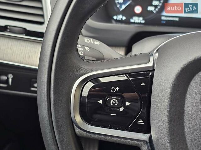 Серый Вольво ХС90, объемом двигателя 1.97 л и пробегом 100 тыс. км за 47777 $, фото 45 на Automoto.ua