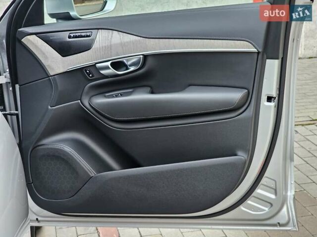 Серый Вольво ХС90, объемом двигателя 1.97 л и пробегом 100 тыс. км за 47777 $, фото 76 на Automoto.ua