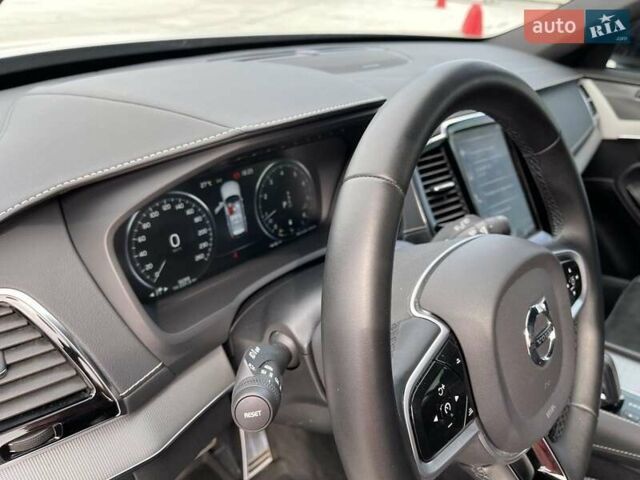 Сірий Вольво ХС90, об'ємом двигуна 1.97 л та пробігом 56 тис. км за 48800 $, фото 17 на Automoto.ua