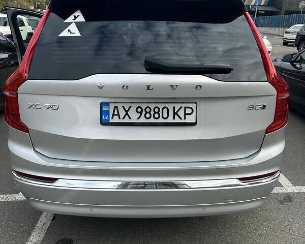 Вольво ХС90 2021 в Киеве на Automoto.ua Серый Вольво ХС90, объемом двигателя 1.97 л и пробегом 48 тыс. км за 56000 $, фото 10 на Automoto.ua