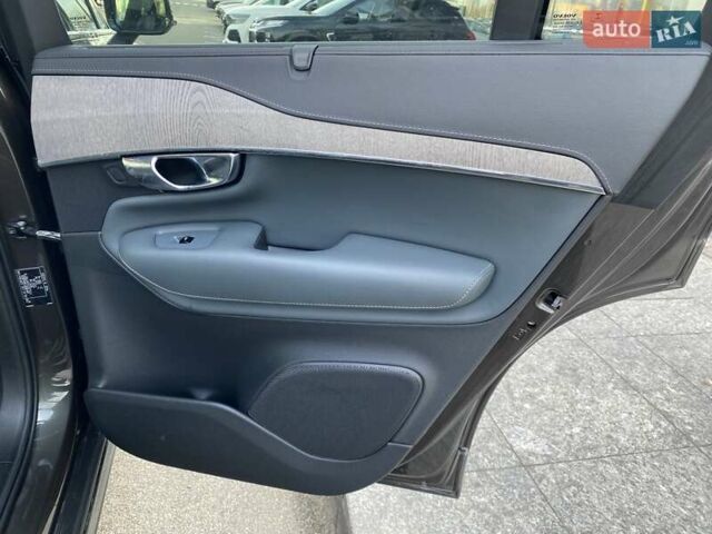 Серый Вольво ХС90, объемом двигателя 1.97 л и пробегом 121 тыс. км за 45360 $, фото 12 на Automoto.ua