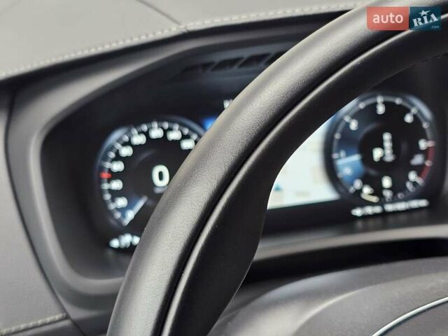 Серый Вольво ХС90, объемом двигателя 1.97 л и пробегом 100 тыс. км за 47777 $, фото 47 на Automoto.ua