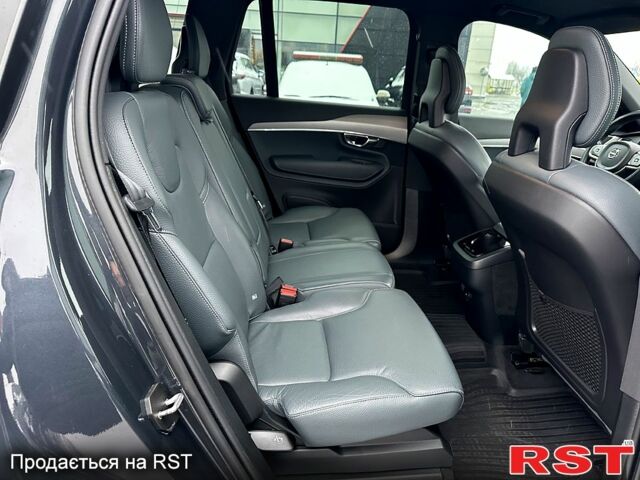 Сірий Вольво ХС90, об'ємом двигуна 2 л та пробігом 120 тис. км за 41900 $, фото 12 на Automoto.ua