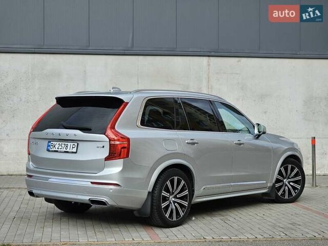 Серый Вольво ХС90, объемом двигателя 1.97 л и пробегом 100 тыс. км за 47777 $, фото 4 на Automoto.ua