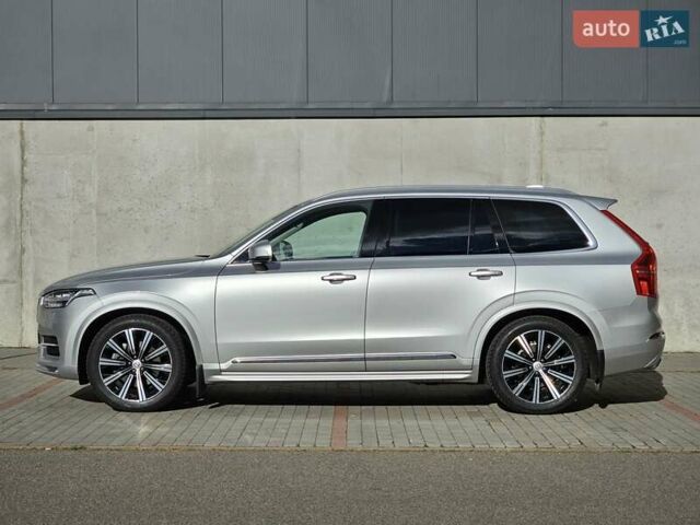 Серый Вольво ХС90, объемом двигателя 1.97 л и пробегом 100 тыс. км за 47777 $, фото 1 на Automoto.ua