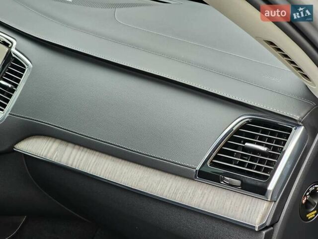 Серый Вольво ХС90, объемом двигателя 1.97 л и пробегом 100 тыс. км за 47777 $, фото 83 на Automoto.ua