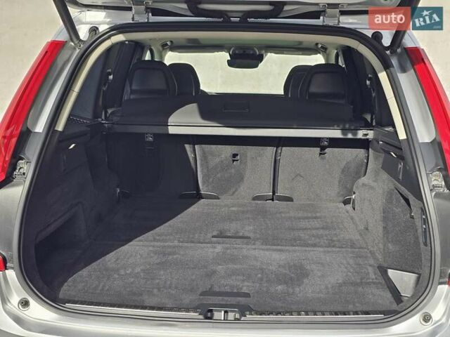 Серый Вольво ХС90, объемом двигателя 1.97 л и пробегом 100 тыс. км за 47777 $, фото 23 на Automoto.ua