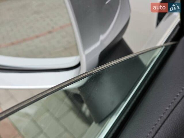 Серый Вольво ХС90, объемом двигателя 1.97 л и пробегом 100 тыс. км за 47777 $, фото 33 на Automoto.ua