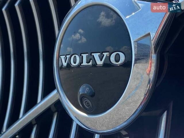 Серый Вольво ХС90, объемом двигателя 1.97 л и пробегом 75 тыс. км за 48490 $, фото 8 на Automoto.ua