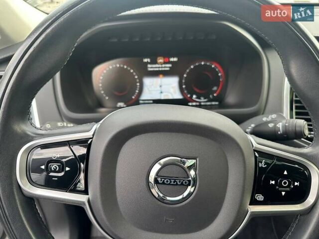 Вольво ХС90 2021 в Киеве на Automoto.ua Серый Вольво ХС90, объемом двигателя 1.97 л и пробегом 48 тыс. км за 56000 $, фото 11 на Automoto.ua