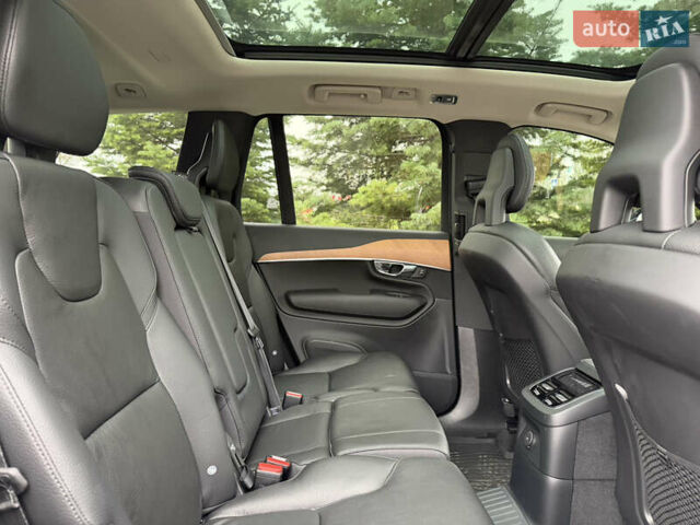 Серый Вольво ХС90, объемом двигателя 2 л и пробегом 27 тыс. км за 52000 $, фото 14 на Automoto.ua