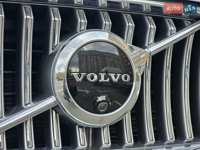 Серый Вольво ХС90, объемом двигателя 1.97 л и пробегом 100 тыс. км за 47777 $, фото 13 на Automoto.ua