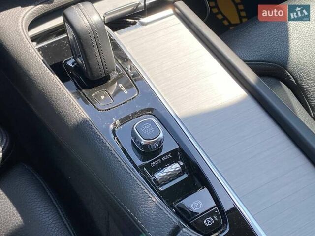 Серый Вольво ХС90, объемом двигателя 1.97 л и пробегом 75 тыс. км за 48490 $, фото 20 на Automoto.ua