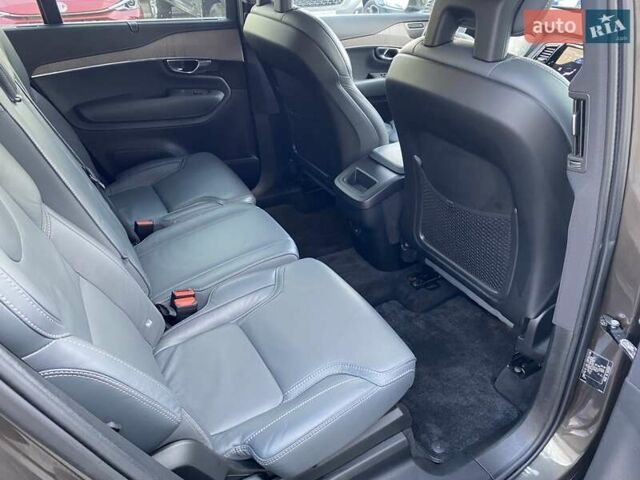 Серый Вольво ХС90, объемом двигателя 1.97 л и пробегом 121 тыс. км за 45360 $, фото 16 на Automoto.ua