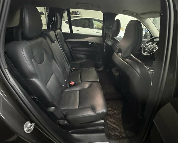 Серый Вольво ХС90, объемом двигателя 1.97 л и пробегом 122 тыс. км за 41000 $, фото 10 на Automoto.ua