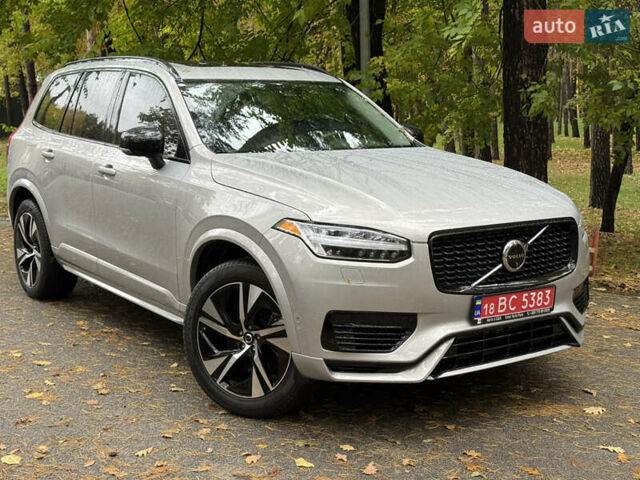 Серый Вольво ХС90, объемом двигателя 0 л и пробегом 42 тыс. км за 53000 $, фото 1 на Automoto.ua