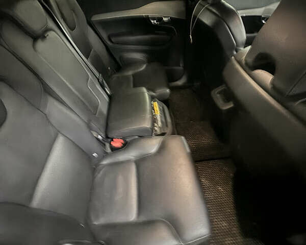 Серый Вольво ХС90, объемом двигателя 1.97 л и пробегом 122 тыс. км за 41000 $, фото 11 на Automoto.ua