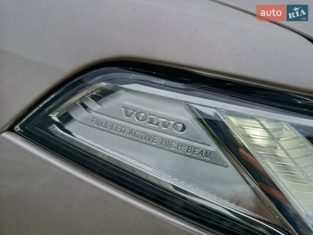 Вольво ХС90 2022 в Киеве на Automoto.ua Серый Вольво ХС90, объемом двигателя 1.97 л и пробегом 51 тыс. км за 57900 $, фото 29 на Automoto.ua