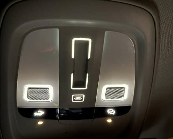 Серый Вольво ХС90, объемом двигателя 0 л и пробегом 42 тыс. км за 53000 $, фото 55 на Automoto.ua