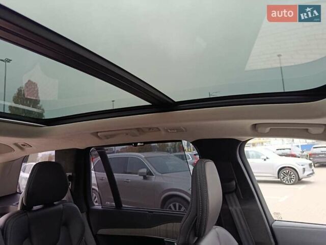 Вольво ХС90 2022 в Киеве на Automoto.ua Серый Вольво ХС90, объемом двигателя 1.97 л и пробегом 51 тыс. км за 57900 $, фото 26 на Automoto.ua
