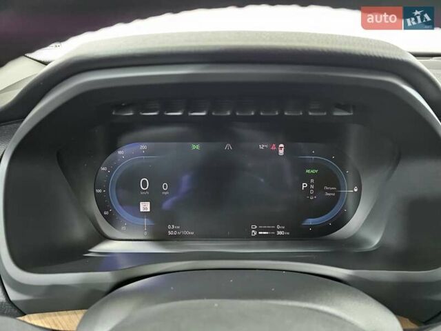 Сірий Вольво ХС90, об'ємом двигуна 1.97 л та пробігом 41 тис. км за 51999 $, фото 36 на Automoto.ua