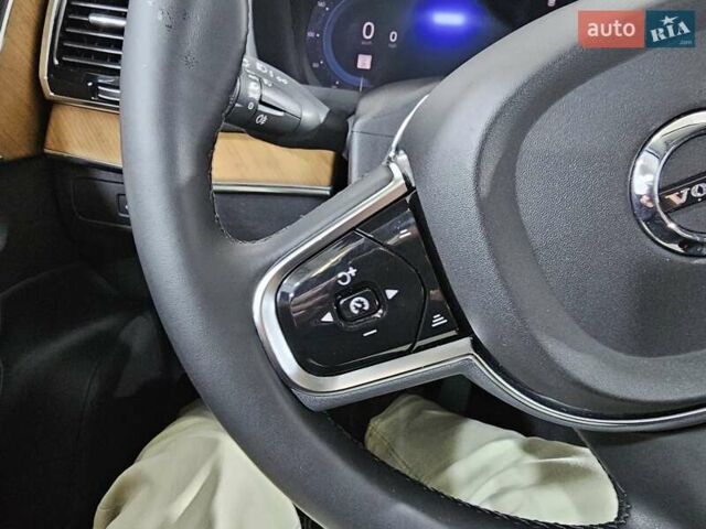 Сірий Вольво ХС90, об'ємом двигуна 1.97 л та пробігом 41 тис. км за 51999 $, фото 37 на Automoto.ua