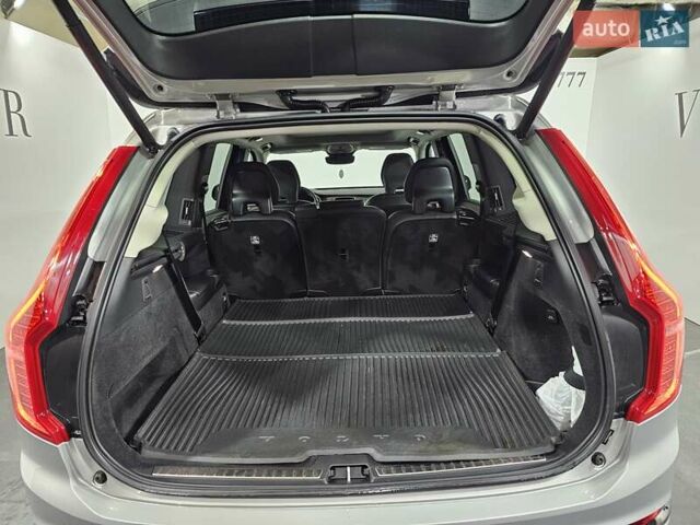 Сірий Вольво ХС90, об'ємом двигуна 1.97 л та пробігом 41 тис. км за 51999 $, фото 10 на Automoto.ua