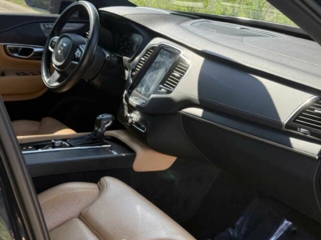 Сірий Вольво ХС90, об'ємом двигуна 2 л та пробігом 15 тис. км за 10500 $, фото 9 на Automoto.ua