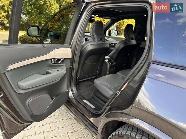 Серый Вольво ХС90, объемом двигателя 1.97 л и пробегом 50 тыс. км за 53700 $, фото 27 на Automoto.ua