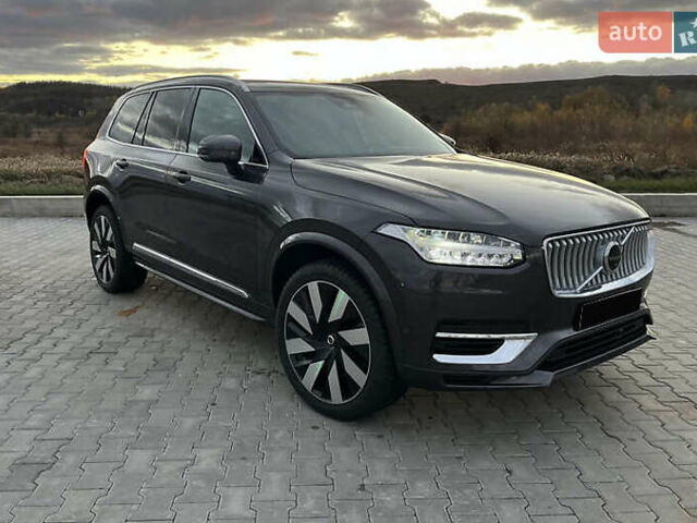 Серый Вольво ХС90, объемом двигателя 1.97 л и пробегом 35 тыс. км за 41200 $, фото 1 на Automoto.ua