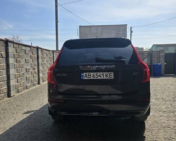 Серый Вольво ХС90, объемом двигателя 1.97 л и пробегом 85 тыс. км за 60000 $, фото 4 на Automoto.ua