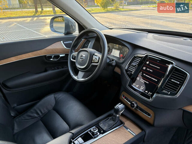 Вольво ХС90 2022 в Коломые на Automoto.ua Серый Вольво ХС90, объемом двигателя 2 л и пробегом 101 тыс. км за 43500 $, фото 16 на Automoto.ua