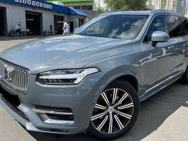 Серый Вольво ХС90, объемом двигателя 2 л и пробегом 40 тыс. км за 33000 $, фото 3 на Automoto.ua