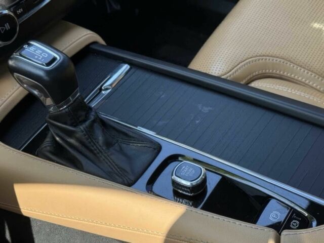 Сірий Вольво ХС90, об'ємом двигуна 2 л та пробігом 15 тис. км за 10500 $, фото 12 на Automoto.ua