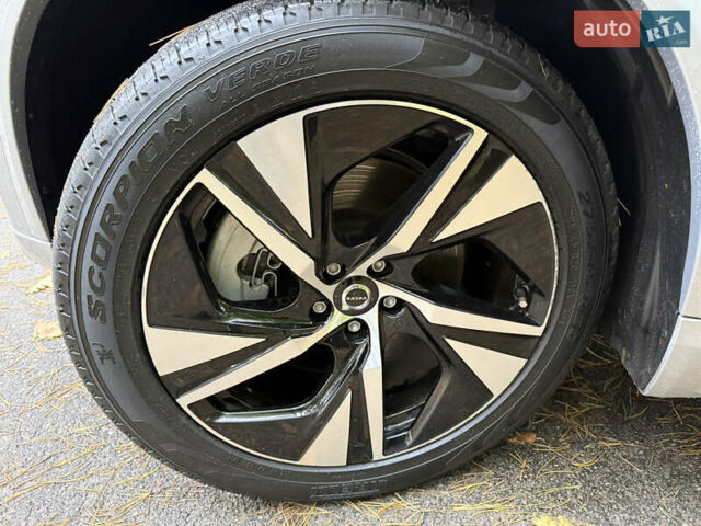 Серый Вольво ХС90, объемом двигателя 0 л и пробегом 42 тыс. км за 53000 $, фото 23 на Automoto.ua